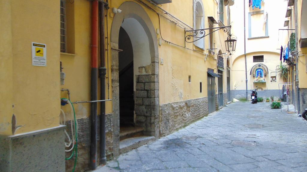 La Finestra Sul Monastero Chiostro Hotel Nápoles Exterior foto